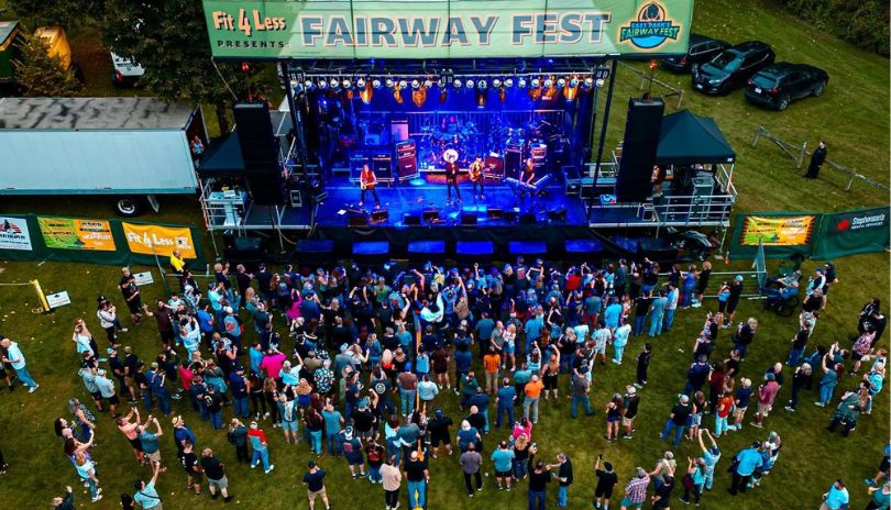 People at Fairway Fest enjoying the show.